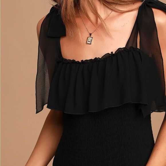 NWT LULUS Like a Fairy Tale Smocked Tie Dress XS - Picture 3 of 11